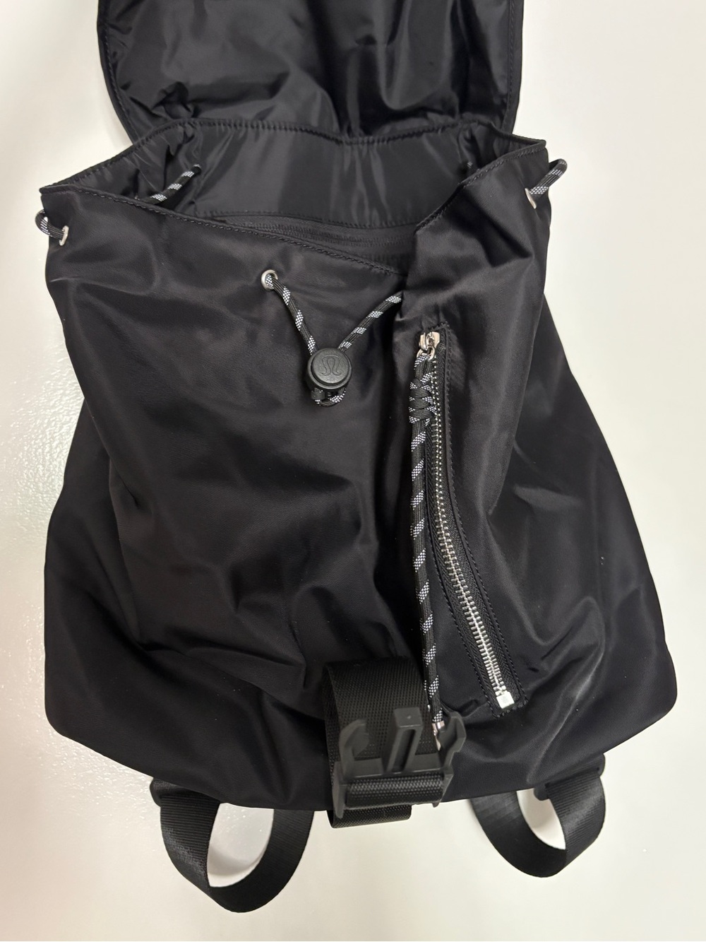 Lululemon backpack - Picture 2 of 5